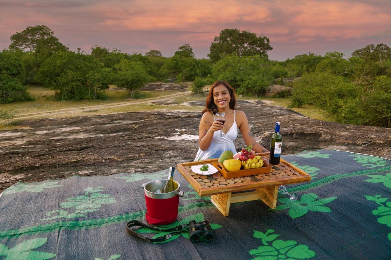 فندق Leopard Nest - Glamping In يالا المظهر الخارجي الصورة